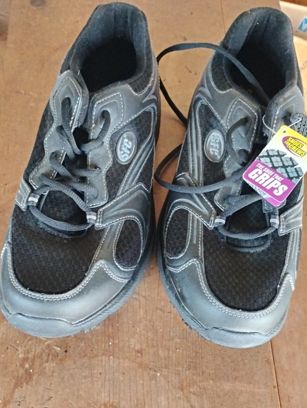 Mighty Grip Outsole Black Athletic/Work Sneakers - Brand: Shoes For Crews